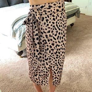 Wrap silk leopard skirt